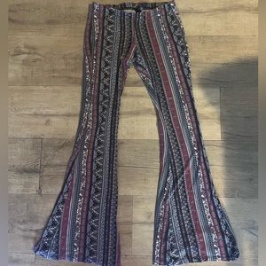 Full Tilt flair leggings
